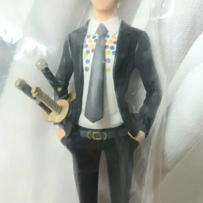 [BUNJANG] Bandai Spirits Ichiban Kuji Roronoa Zoro Styling Suit &amp; Dress Figure / 비닐미개봉]조로 초원피스 스타일링 수트&amp;드레스 정장 피규어 식완 고전