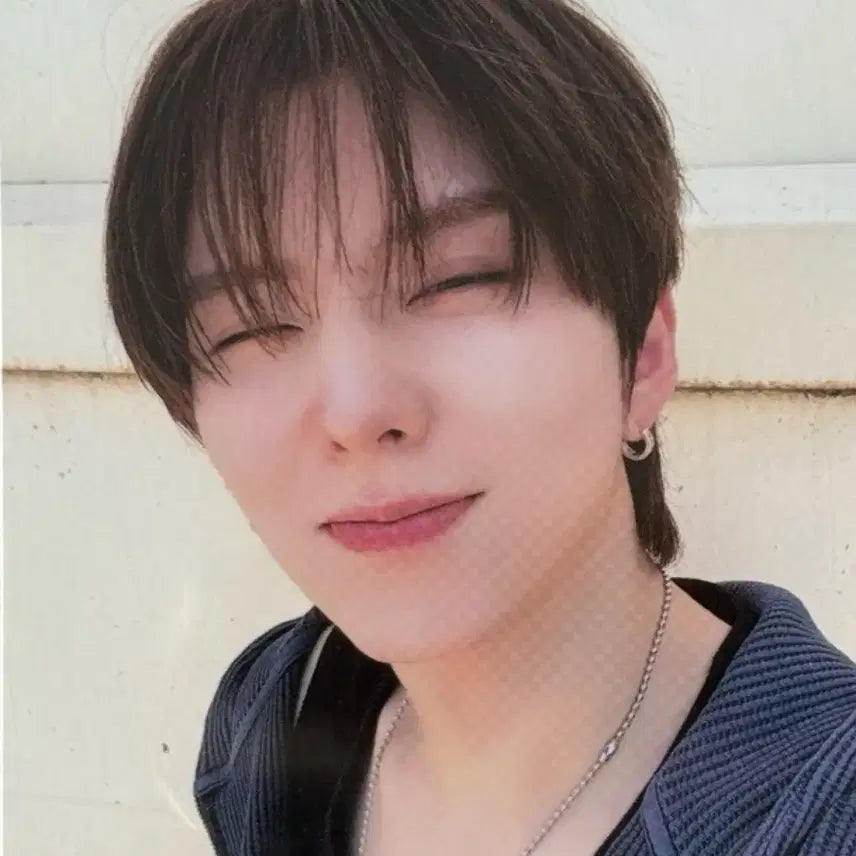 [BUNJANG] MONSTA X Kihyun Borderline So Good Studio Photocard / 기현 보더라인 쏘굿 공방 포카 눈찡긋