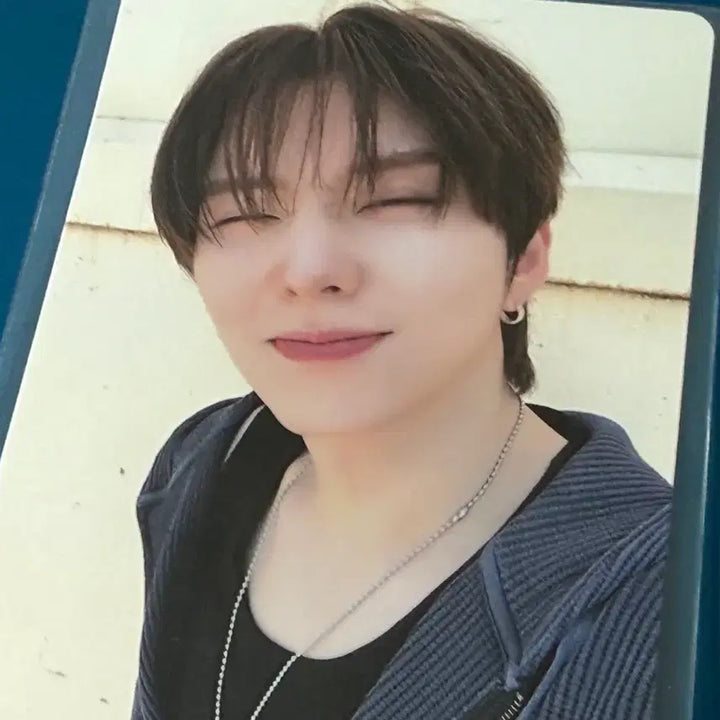 [BUNJANG] MONSTA X Kihyun Borderline So Good Studio Photocard / 기현 보더라인 쏘굿 공방 포카 눈찡긋