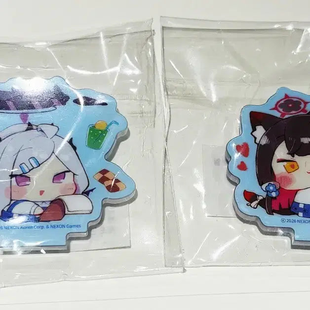 [BUNJANG] Blue Archive Cafe Memorial Mini Acrylic Stand Hina + Wakamo / 블루아카이브 카페 메모리얼 미니 아크릴스탠드 히나+와카모