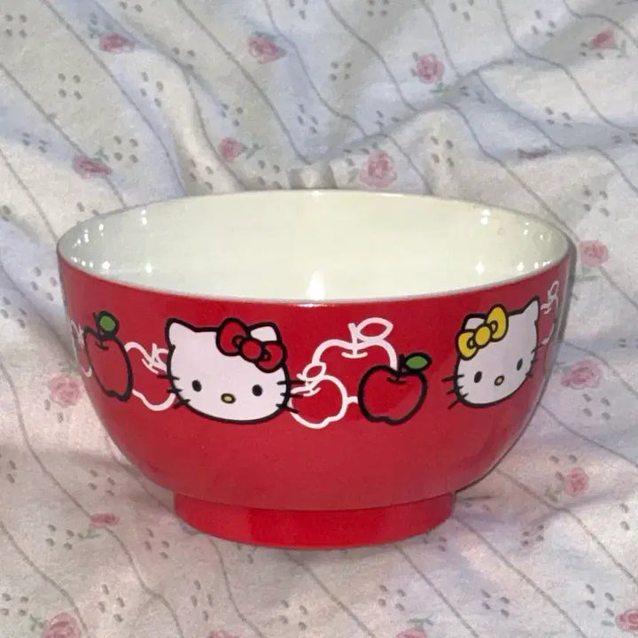 [BUNJANG] Sanrio Hello Kitty 2005 Apple Rice Bowl / 헬로키티 고전 2005 사과 밥그릇