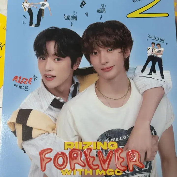 [BUNJANG] RIIZE Sungchan Photocard &amp; Anton Photocard Bundle Set / 라이즈 성찬영 메가 포스터 양도 성찬 앤톤
