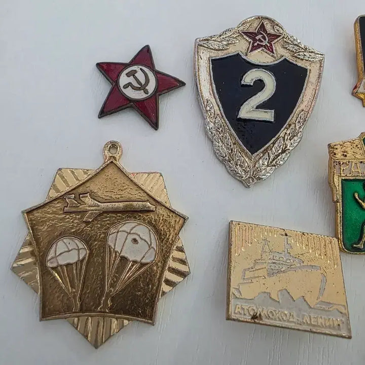 [BUNJANG] Soviet Badges/Pins Set (9 Types) / 소련 뱃지/핀 9종