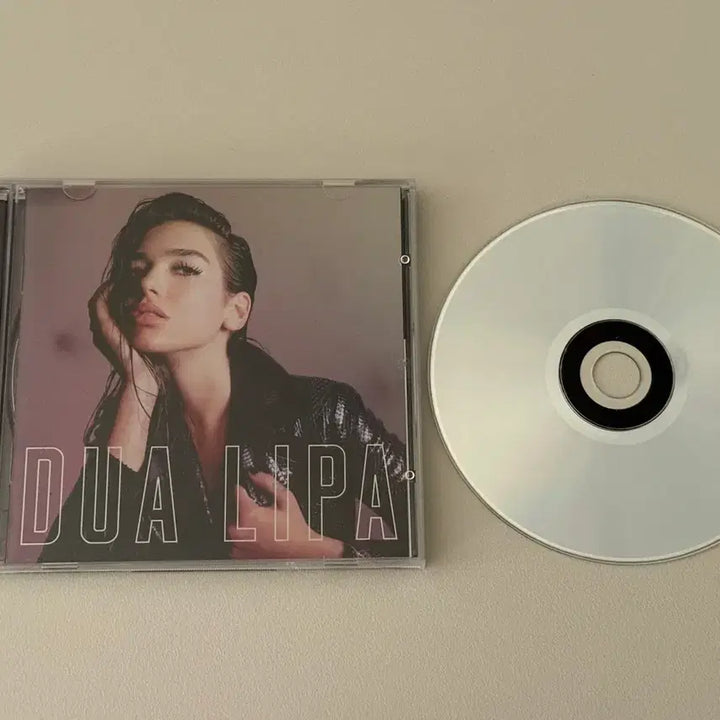 [BUNJANG] Dua Lipa Radical Optimism Deluxe Edition CD / 두아 리파 Dua Lipa 팝송 음악 CD 앨범 팝니다