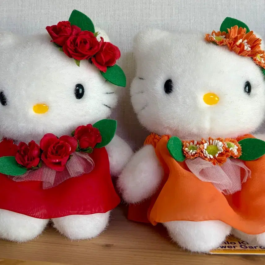 [BUNJANG] Classic Kitty Flower Garden Series Plush Dolls Set (5 pcs) / 고전키티 플라워가든 시리즈 인형 5개 세트