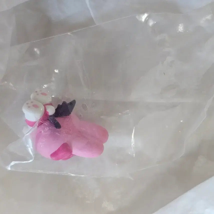 [BUNJANG] Sanrio Characters Little Devil Hugcot My Melody Figure / 산리오 캐릭터즈 소악마 허그코트 마이멜로디 마멜 가챠 악마 마멜 사족보행