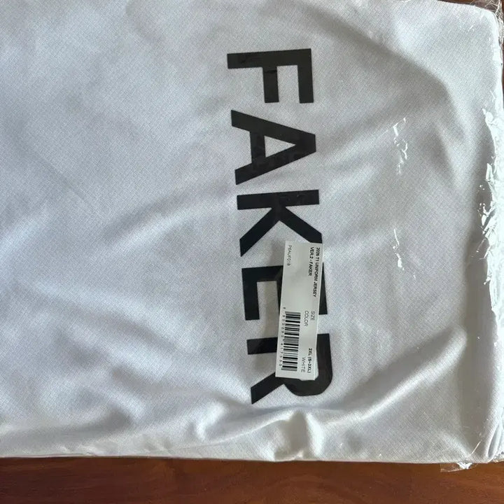 [BUNJANG] T1 Faker 2026 MSI Jersey 2XL / 2026 msi t1 faker 유니폼 2xl 팔아요