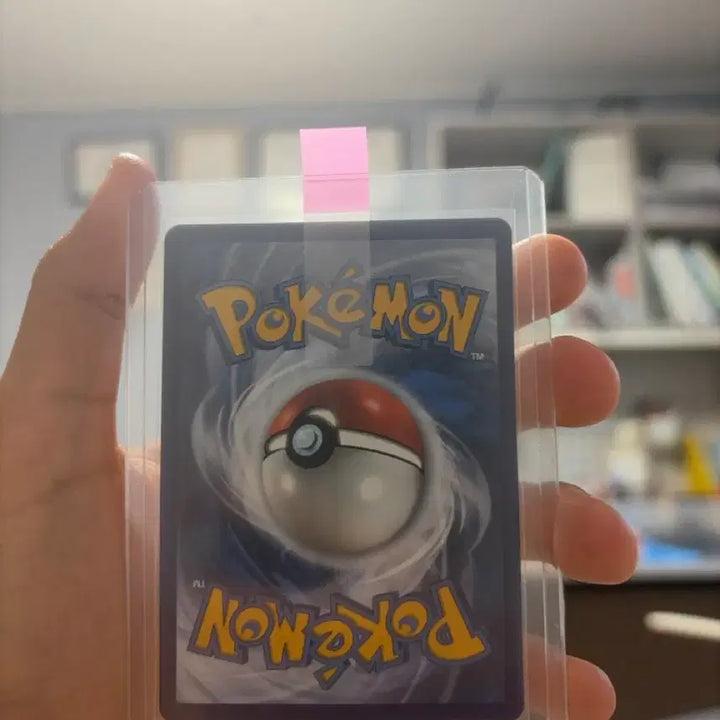[BUNJANG] Pokemon 25th Anniversary North American Edition Pikachu Card / 포켓몬카드 25주년 북미판 생카츄 급처