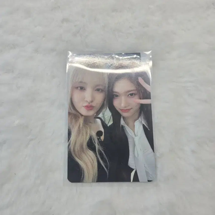 [BUNJANG] IVE Liz Wonyoung Leeseo Magazine / 아이브 리즈 이서 매거진