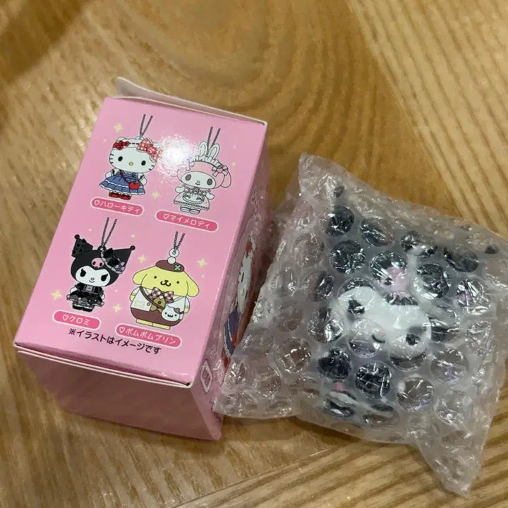 [BUNJANG] Sanrio Kuromi Secret Mascot Figure / 산리오 시크릿 마스코트 쿠로미
