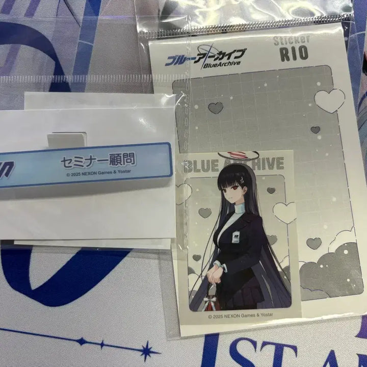 [BUNJANG] Blue Archive Official Title Badge + Rio Sticker Bundle Set / 블루아카이브 공식 칭호뱃지+리오 스티커 일괄판매