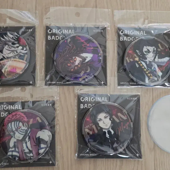 [BUNJANG] Demon Slayer Upper Rank 5-Piece Badge Set / 귀멸의 칼날 상현 뱃지 5종 세트