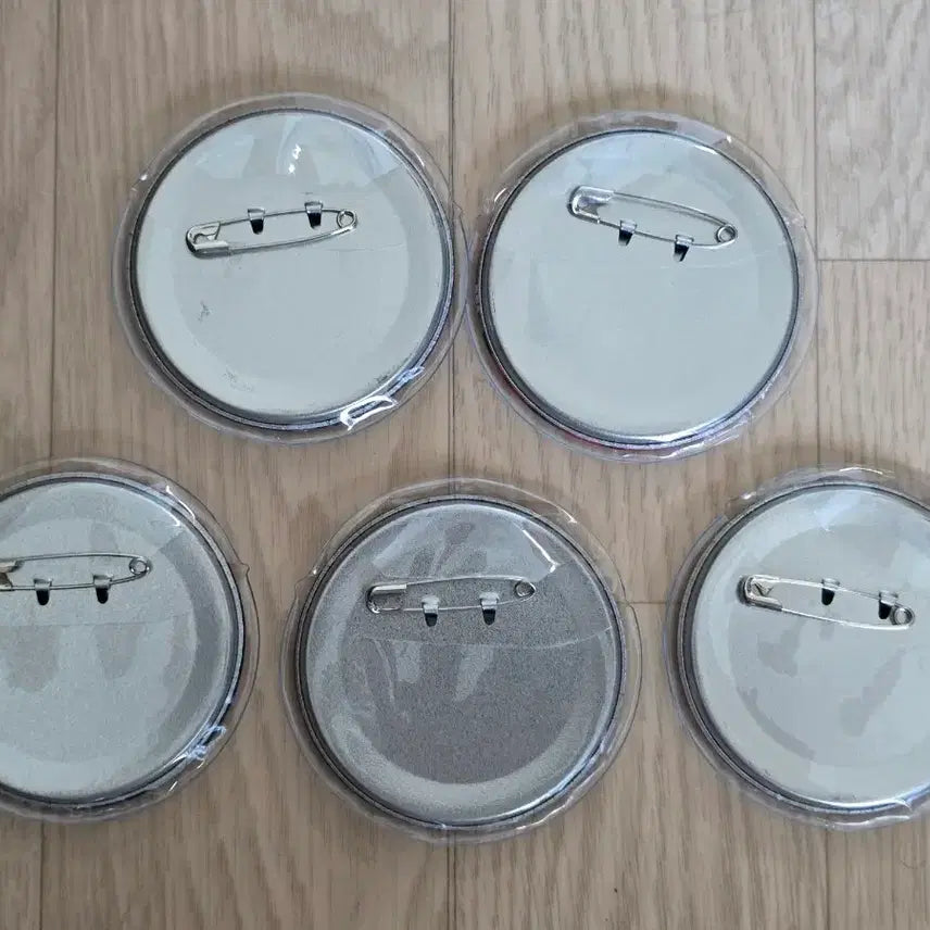 [BUNJANG] Demon Slayer Upper Rank 5-Piece Badge Set / 귀멸의 칼날 상현 뱃지 5종 세트