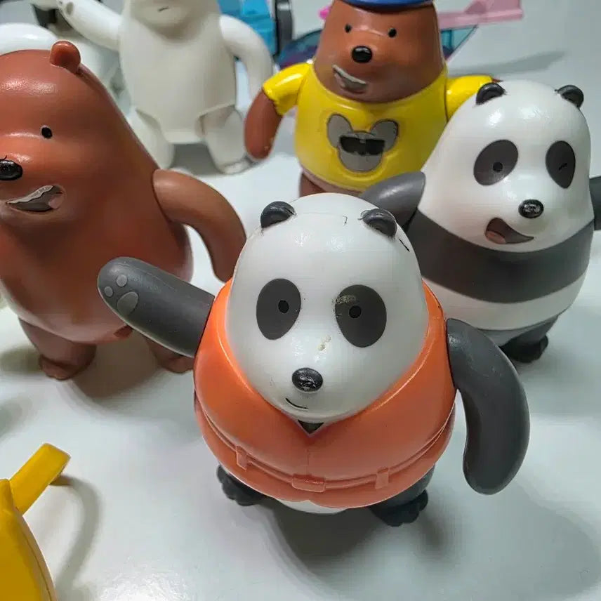 [BUNJANG] We Bare Bears + Mr. Cloud Service Figure Toy Set / 위 베어 베어스 + 구름아저씨, 서비스 피규어 장난감 세트