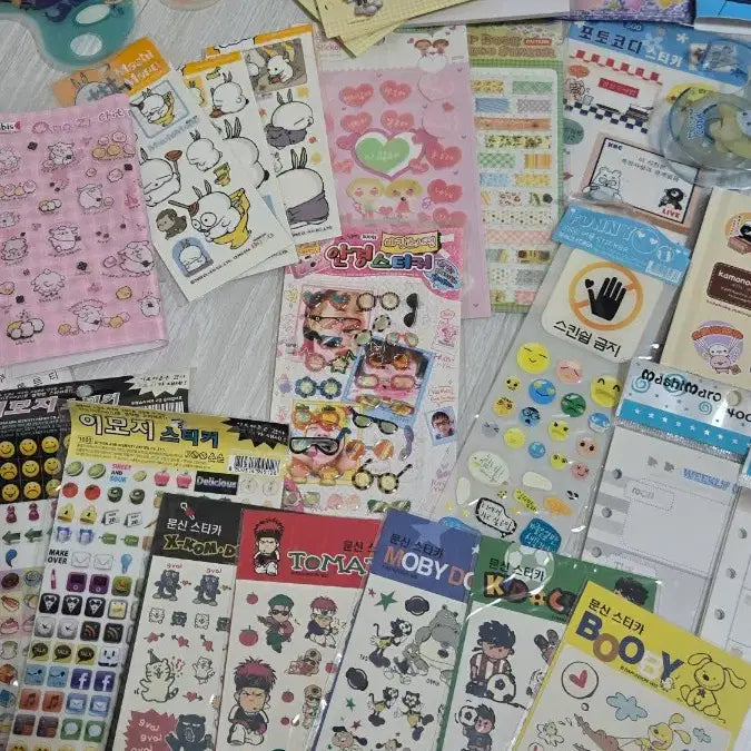 [BUNJANG] Vintage Stationery Bundle: Tteobagee, Sleeping Ko, Digimon, Valentine Stickers / 고전문구 일괄처분)) 떠버기  슬리핑코 고전스티커 디지몬 발렌