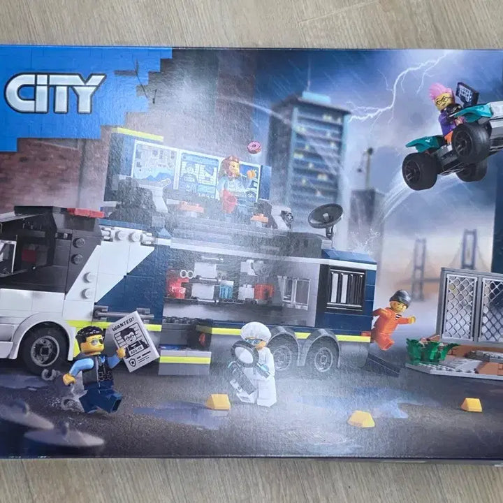 [BUNJANG] LEGO City 60418 Police Mobile Crime Lab Truck / 레고 시티 60418 경찰 이동식 범죄수사 트럭