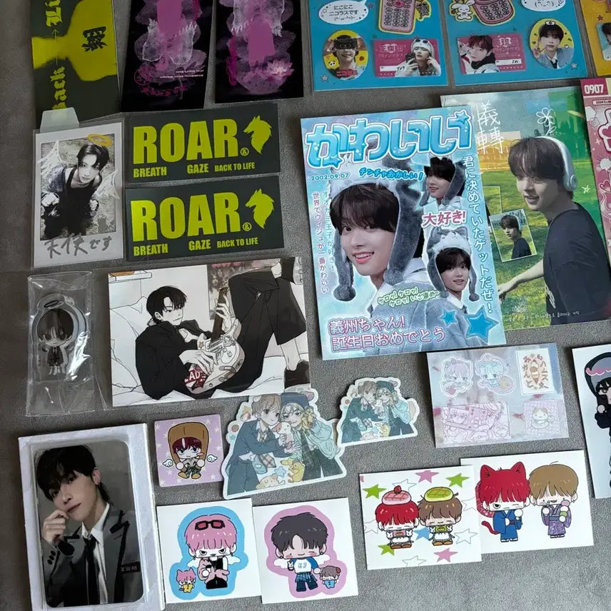 [BUNJANG] &amp;TEAM Nicholas Yuzuki Harua Bundle Set Unofficial Goods Stickers Keyring / 일괄 앤팀 &amp;team 하루아 니콜라스 의주 굿즈 비공굿 양도 스티커 키링