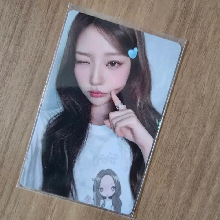 [BUNJANG] HATS TO HEARTS Stella T-Shirt MD Photocard / 하츠투하츠 스텔라 티셔츠 엠디 포카
