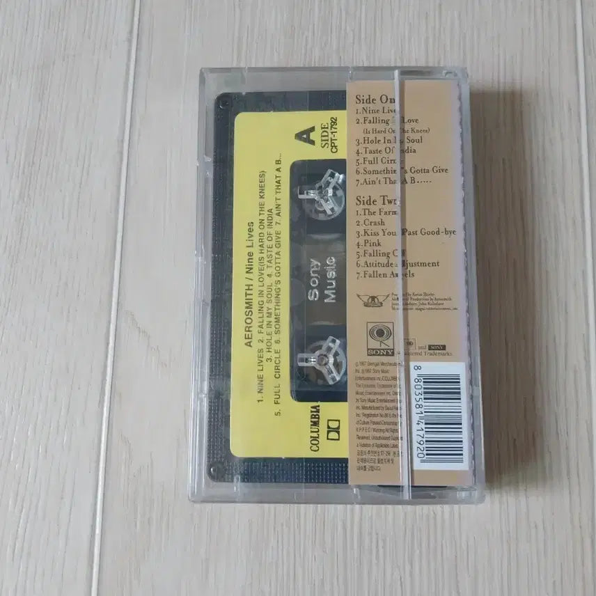 [BUNJANG] Aerosmith Nine Lives Sealed Cassette Tape / 에어로스미스 Nine Lives 미개봉 카세트 테이프