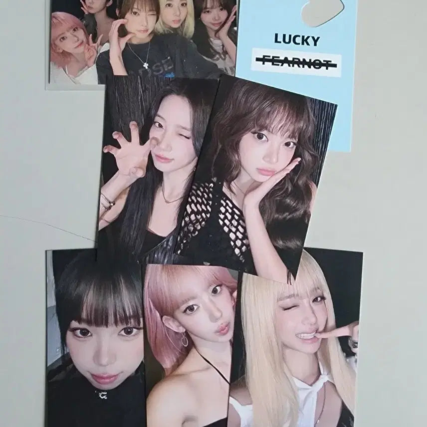 [BUNJANG] LE SSERAFIM PUREFLOW Concert Lucky Fearnna Zone Photocard Set + Group Photocard / [판매] 르세라핌 퓨어플로우 콘서트 럭키 피어나존 포카 세트