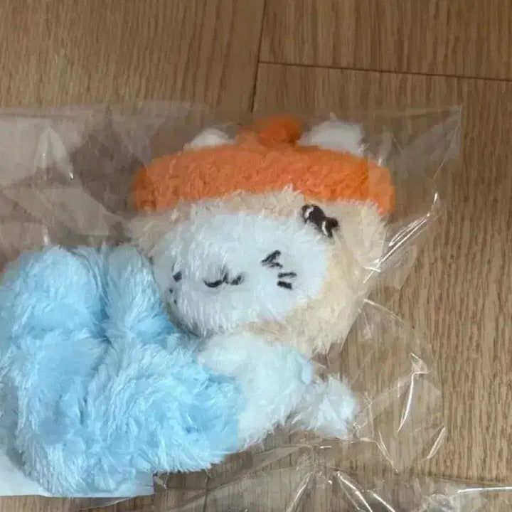 [BUNJANG] Wishdoll Bubble Cat Scrunchie (Sealed) / (미개봉)위시돌 버블냥 스크런치 양도합니다