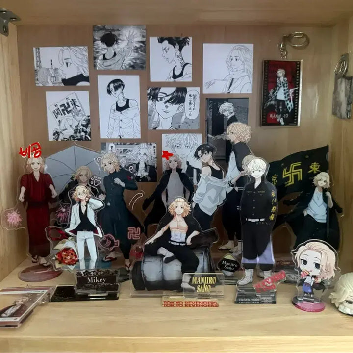 [BUNJANG] Tokyo Revengers Mikey Acrylic Stand &amp; Keychains Bundle / 도리벤 만지로 마이키 굿즈 일괄판매