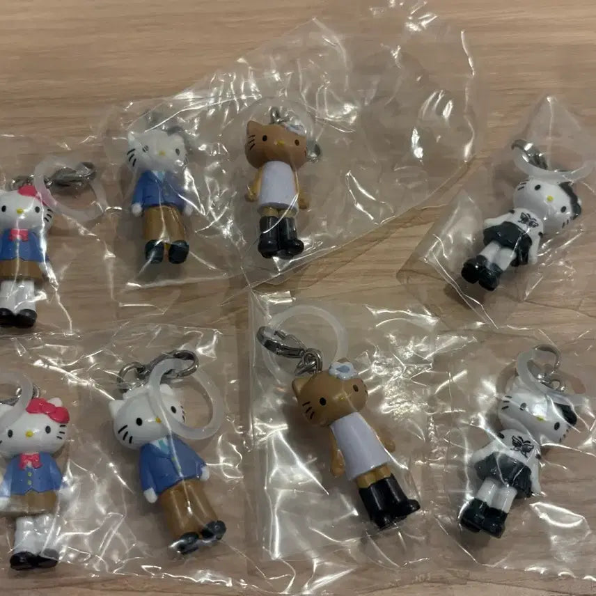 [BUNJANG] Hello Kitty Long Legs Gacha 4-Set / 롱다리 헬로키티 가챠 판매 - 4종세트