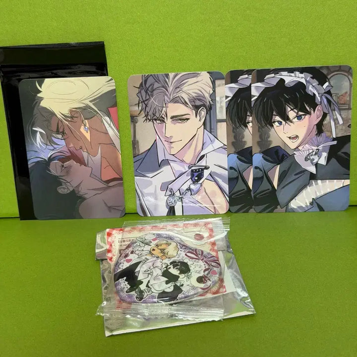 [BUNJANG] Salon de Bon Lucky Draw Photocard and Heart Can Badge Set / 살롱드르봉 신결 특전 포카 B 컬포 하트 캔뱃지 가계 컬포 하트 캔뱃지