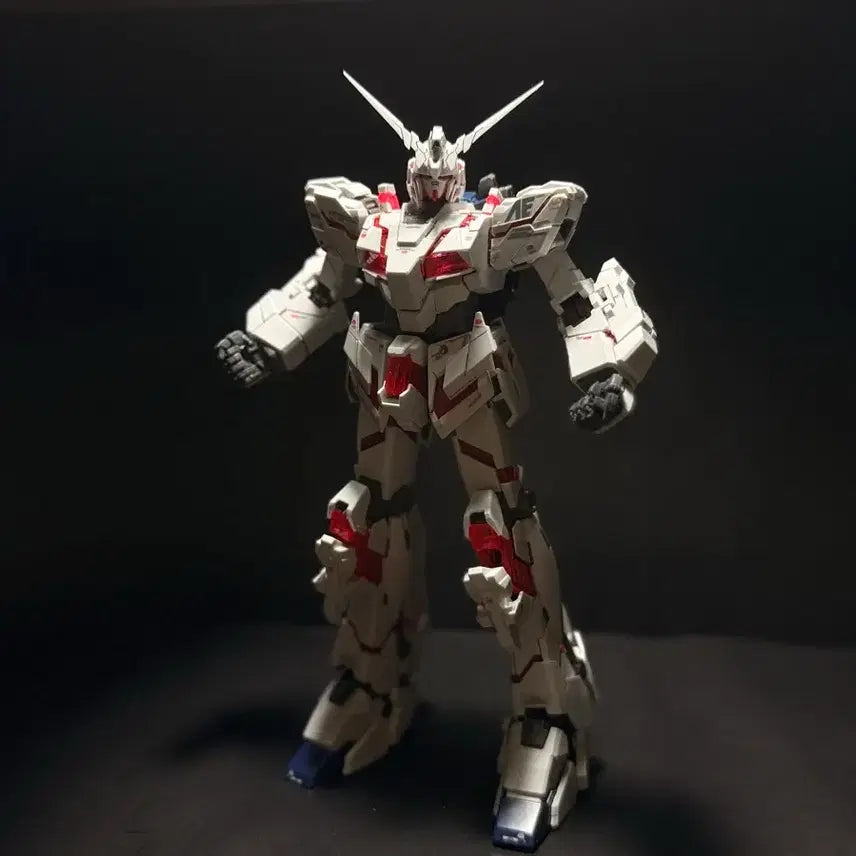 [BUNJANG] MG Unicorn Ver.Ka Custom Build with Reinforced Joints and Articulated Hands / [급처/관절보강] MG 유니콘 버카 관절개조+가동손 완성작