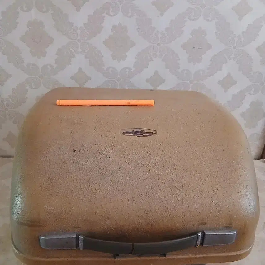 [BUNJANG] Adler Junior 2 Mechanical Typewriter / 독일 기계공학정수 아들러 기계식 타자기 ADLER JUNIOR 2