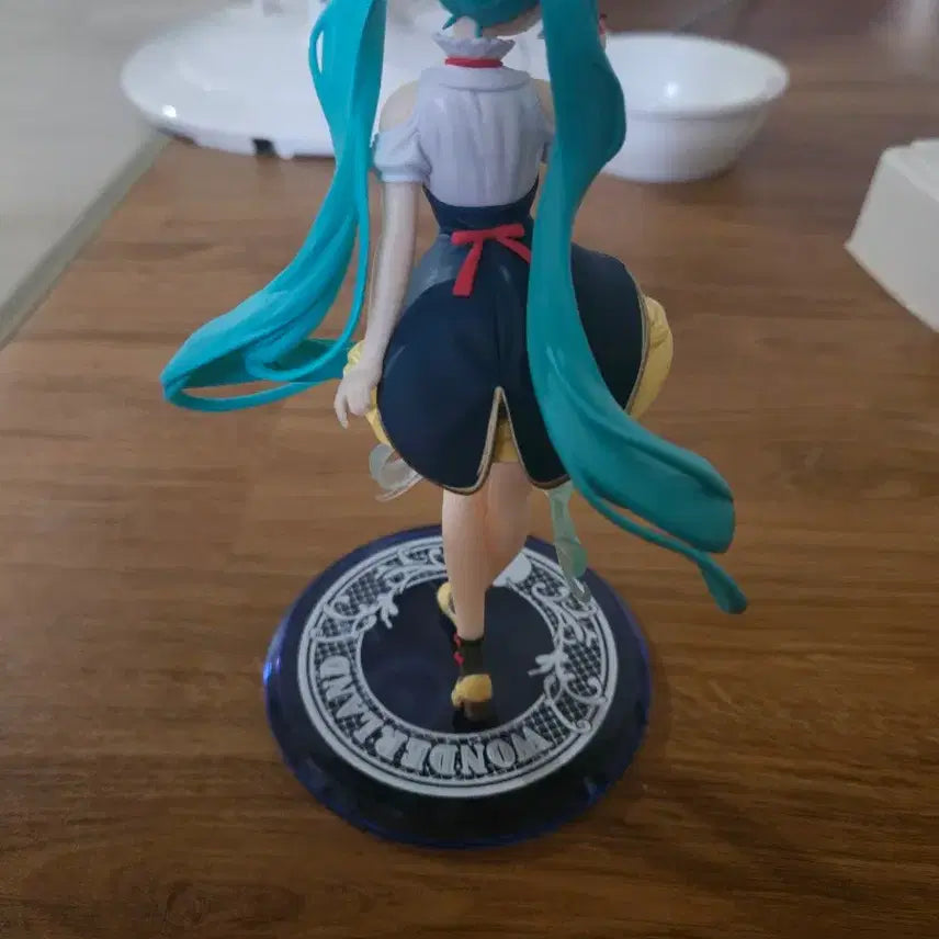 [BUNJANG] Miku Snow White Figure / 미쿠 백설공주 피규어(발판 하자)
