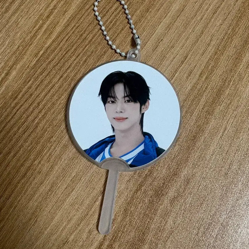 [BUNJANG] TWS Dohoon Mini Uchiwa / 투어스 도훈 미니우치와