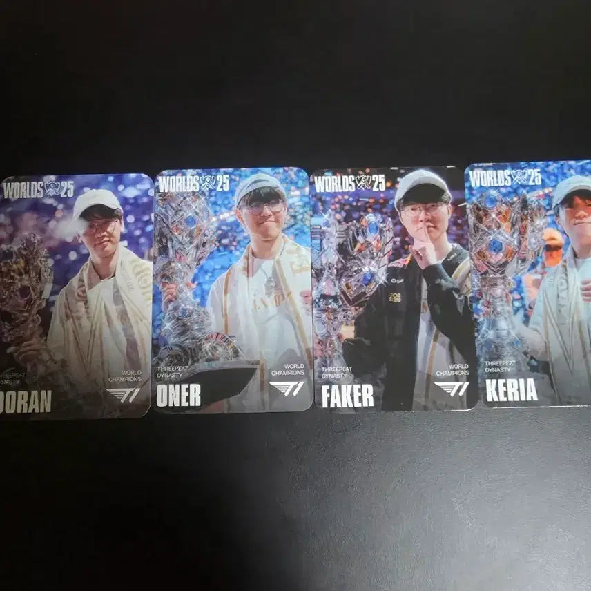 [BUNJANG] T1 LOL Worlds MSI Fan Festa Photocard Bundle Set (Do-O-P-K) / MSI 팬페스타 T1 LOL 월즈 포토카드 (도오페케)