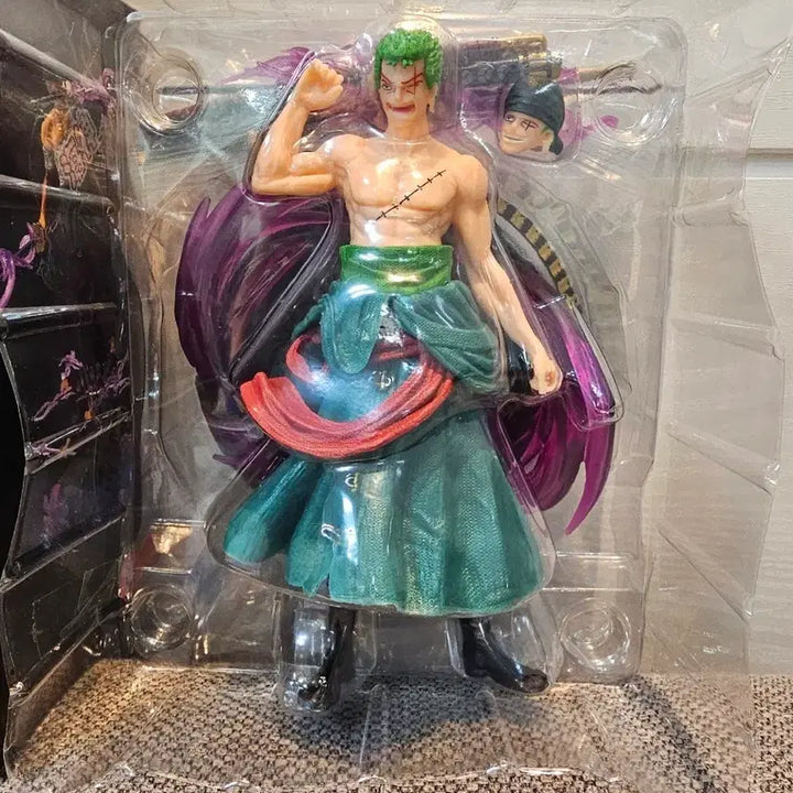 [BUNJANG] Pop Play One Piece Zoro Figure (Sealed) / (미개봉)POP PLAY 원피스 조로 피규어에요