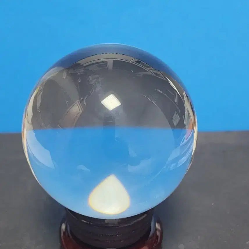 [BUNJANG] Large Natural Clear Crystal Ball (8cm) with Stand / 천연 투명 대형 수정구체(8cm)+받침대