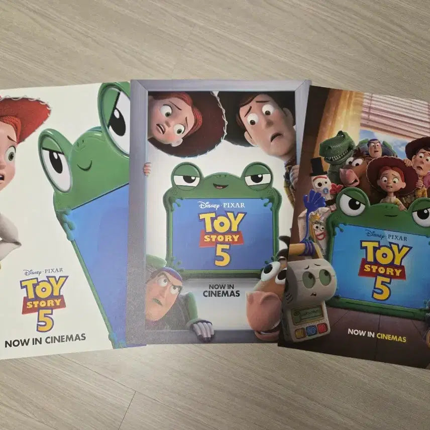 [BUNJANG] Toy Story 5 Poster 3 Types + Sticker Bundle Set / 일괄) 토이 스토리 5 포스터 3종 + 스티커