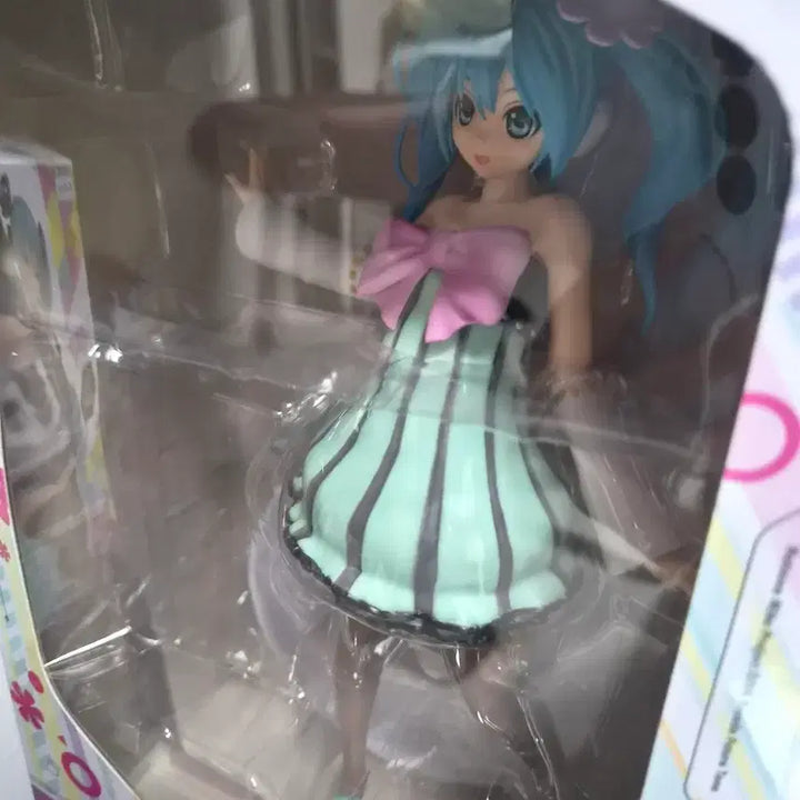 [BUNJANG] Vocaloid Hatsune Miku Colorful Drop Colorful Melody Pre-Painted Figure / 미쿠 피규어 컬러풀 드롭 컬러풀멜로디 프디바 고전 미소녀