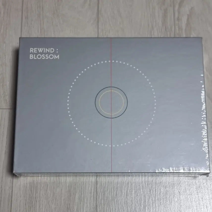 [BUNJANG] SEVENTEEN REWIND:BLOSSOM Cassette Tape Album (Sealed) / 미개봉)REWIND:BLOSSOM 카세트 테이프 앨범 양도 (재고 1장)
