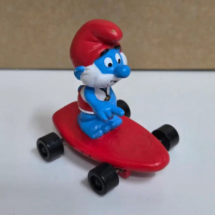 [BUNJANG] Smurfs PVC Skateboard Figure / 스머프 스케이트보드 pvc 피규어