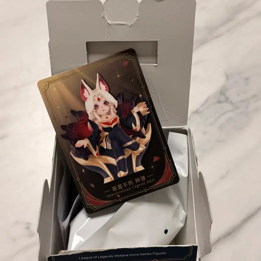 [BUNJANG] Pop Mart League of Legends Mid Lane Secret (Immortal Legend Ahri) Figure / [정품]팝마트 리그 오브 레전드 미드라인 시크릿(불멸의 레전드 아리)