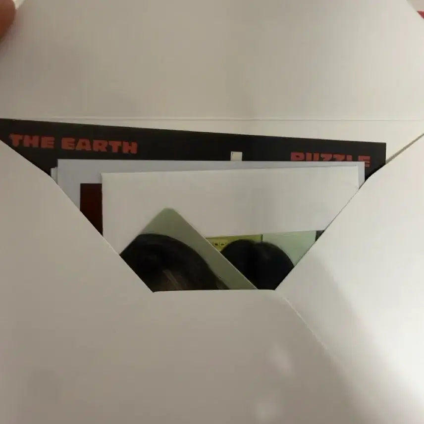 [BUNJANG] Yoonmachi The Earth Album / 윤마치 the earth 앨범