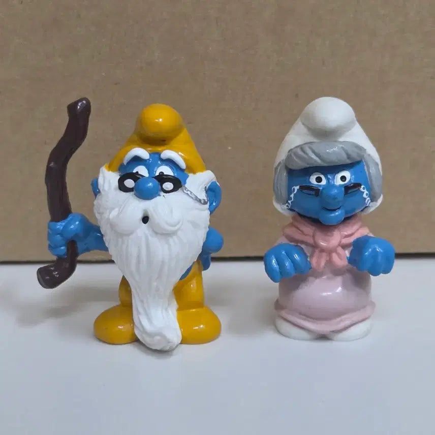 [BUNJANG] Smurf Grandpa &amp; Grandma Figure Set / 스머프 할아버지 할머니 피규어 세트