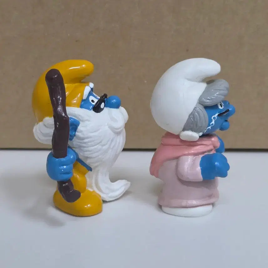 [BUNJANG] Smurf Grandpa &amp; Grandma Figure Set / 스머프 할아버지 할머니 피규어 세트