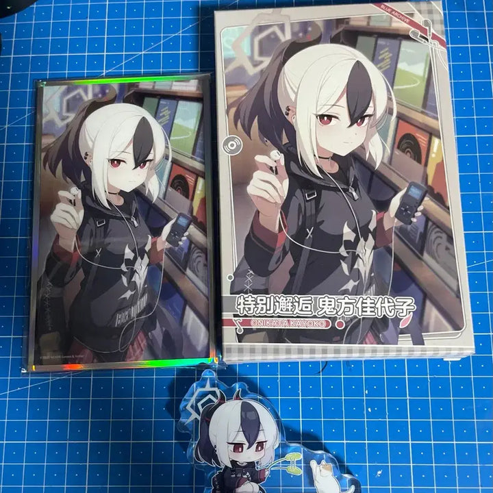 [BUNJANG] Blue Archive Kayoko Acrylic Stand &amp; Illustration Postcard Set / 블루아카이브 중판 카요코 아크릴 코롯토&amp; 일러스트색지판매합니다