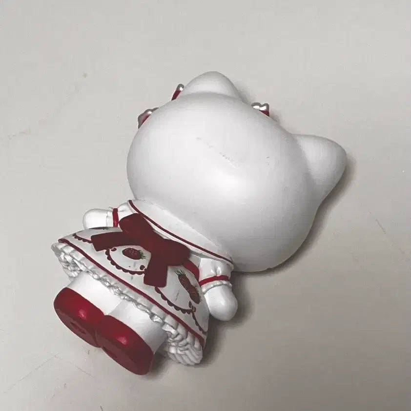 [BUNJANG] Sanrio Hello Kitty Strawberry Dress Figure / (급처)산리오 헬로키티 딸기드레스 피규어