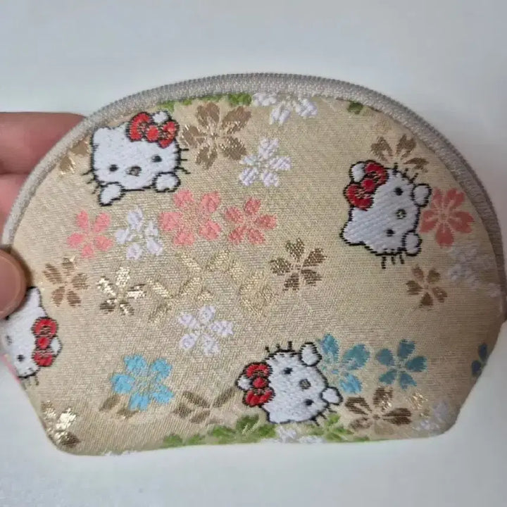 [BUNJANG] Sanrio Classic Hello Kitty Pouch Wallet / 산리오 고전 헬로키티 파우치 키티지갑