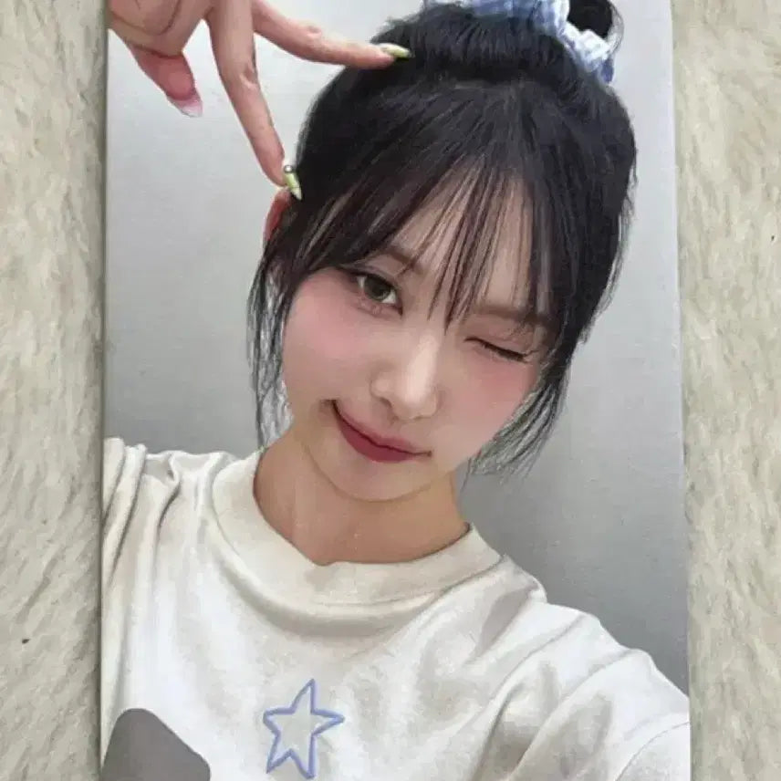 [BUNJANG] Lysn Photocard Special POB V / 리센느 포카 미공포 리브 특전 브이