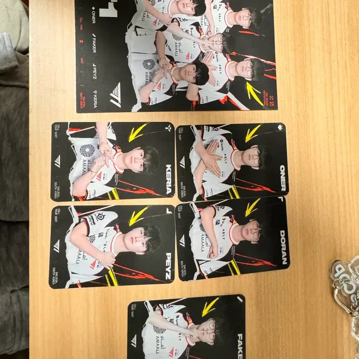 [BUNJANG] T1 Player Photocard Set (Faker, Oner, Zeus, Kkoma, Keria) / T1 선수 포토카드 세트 (페이커, 오너, 제우스, 킹겐, 케리아)