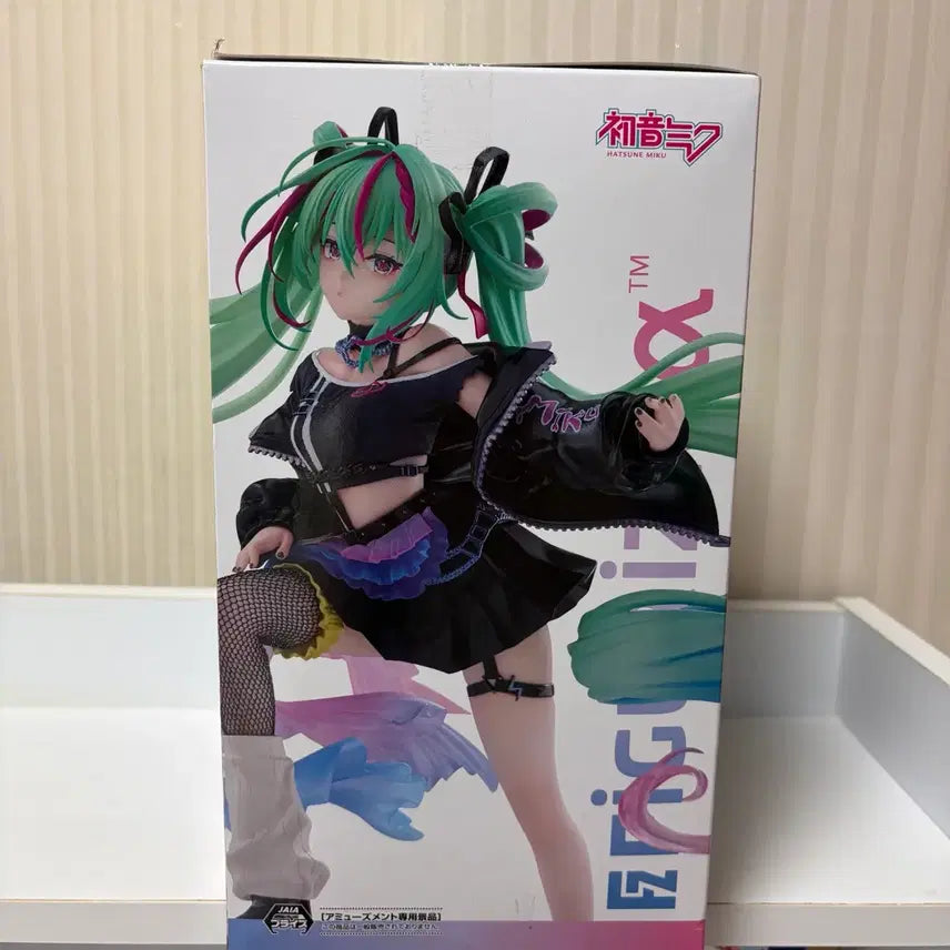 [BUNJANG] Sega Figure-ism Hatsune Miku Punk Ver. 1/7 Scale Figure / [미개봉] 세가 피규어리즘 하츠네 미쿠 펑크 하츠네미쿠 미소녀 피규어