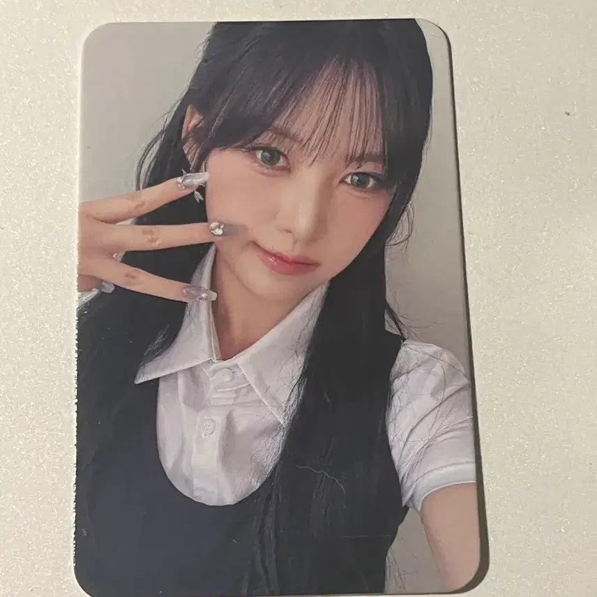 [BUNJANG] RESCENE Liv Lucky Draw Photocard / 리센느 포카 미공포 리브 특전 포토카드 고양이